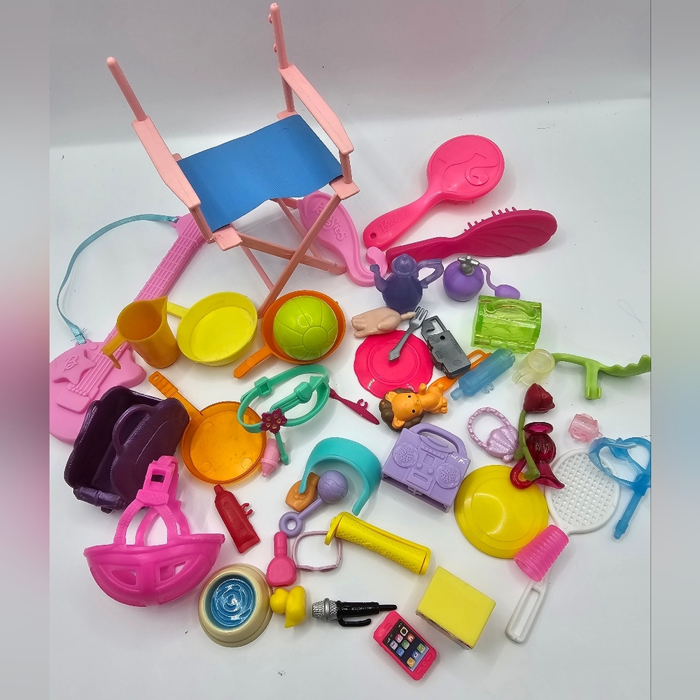 Miscellaneous Barbie And Doll Accessories